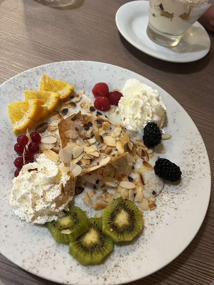 Dessert Avec Feuille de Brick Lait Amandes